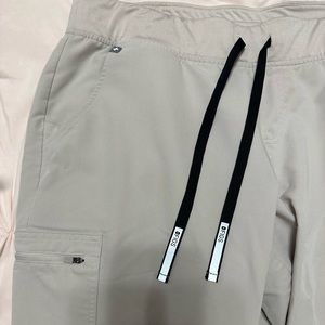 FIGS scrub SET top and bottom!